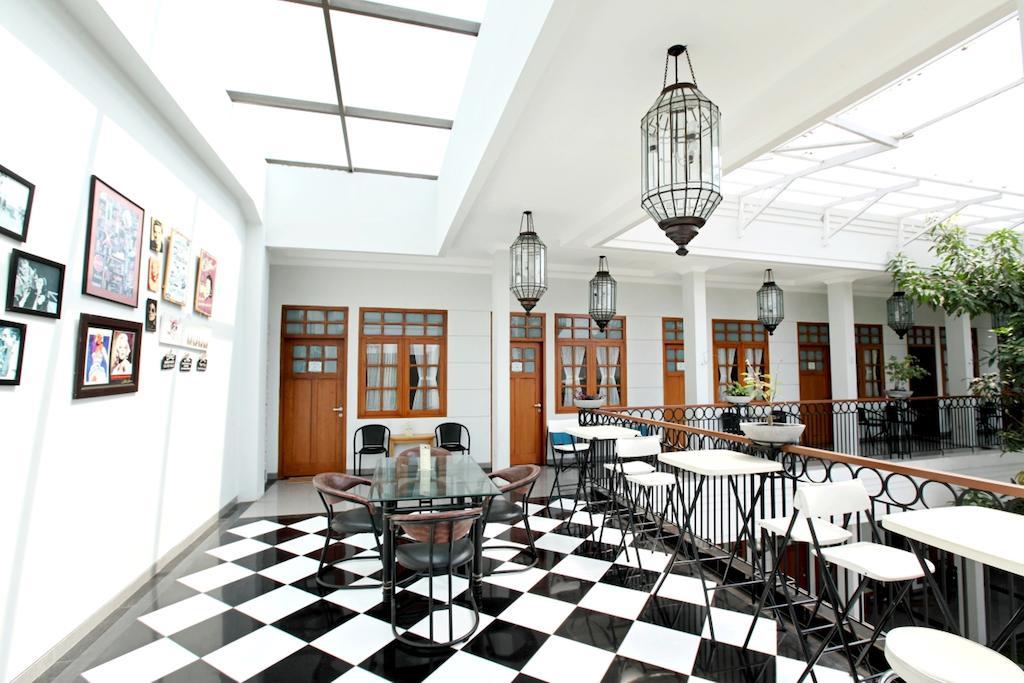 De' Halimun Guest House Bandung Eksteriør billede